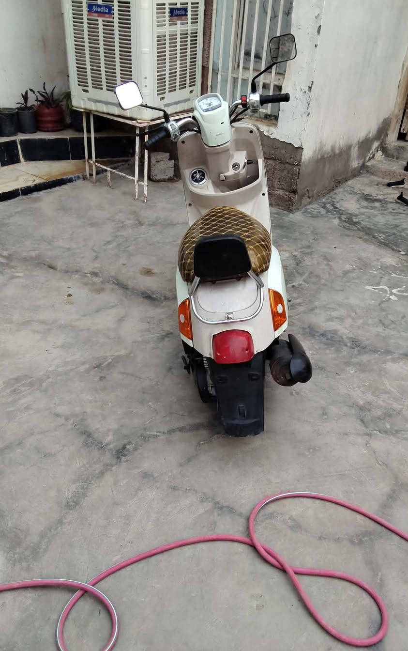 بوليس للبيع ٢٠١٠ ام ختم درجه فول بس محتاج فلوس ضروري مكان بعقوبه المفرك ***********   السعر ٦٥٠ بيها مجال
