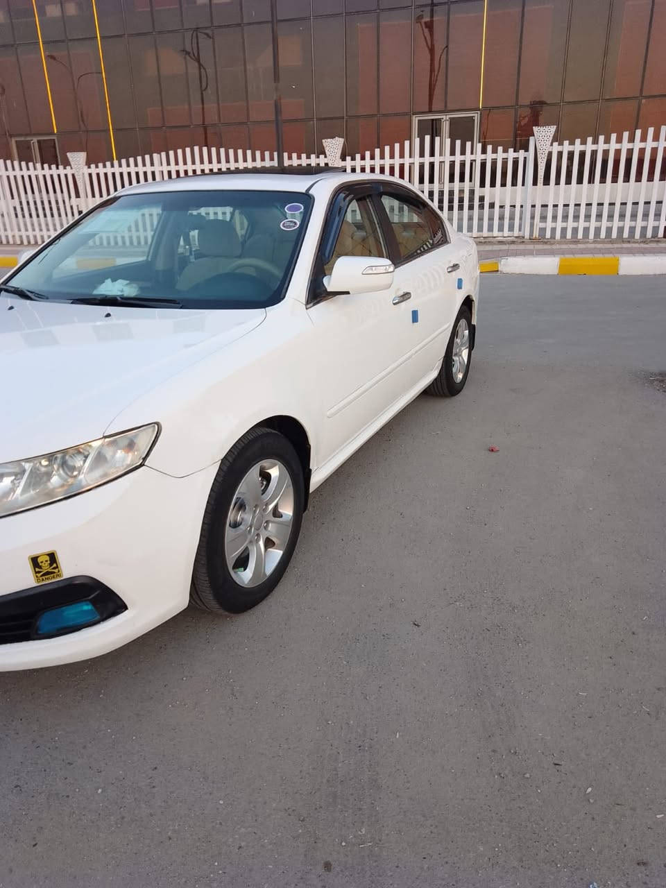 سلام عليكم أبوتيما 2009خليجي مكفول
من الضربه و الصبغ و التبديل مكينه 2000دوش مكفوله
فتحة أشاير بل مرايه بدأت نيكل 
سعر 120و بيه مجال 
استفسار الهاتف ***********
مكلف بل نشر
