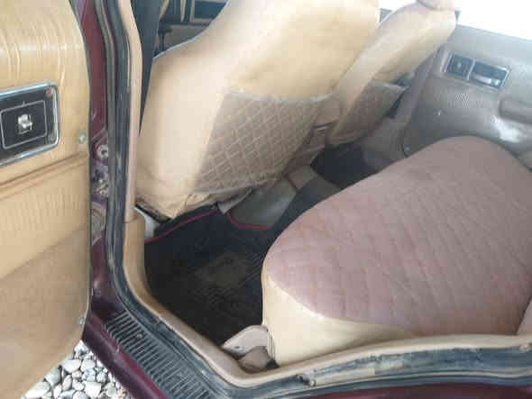 السلام عليكم ورحمه الله وبركاته 
للبيع سياره جيب شيروكي موديل 1993
رقم ديالئ مشروع وطني باسمي تحويل مباشر
سياره جاهزه مجهزه من كلشي 
كير مكينه جديد
تبريد شغال 
تخم تاير جبلي جديد
كشنات كهرباء 
كهربائيات كلهه شغاله 
فورويل شغال 
مكان السياره واسط -الموفقية
السعر 60 وبيهه مجال بسيط
للاستفسار الاتصال بالرقم 
***********
