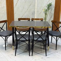 ميز طعام • سطح خشب • كراسي جلد ٤/٦