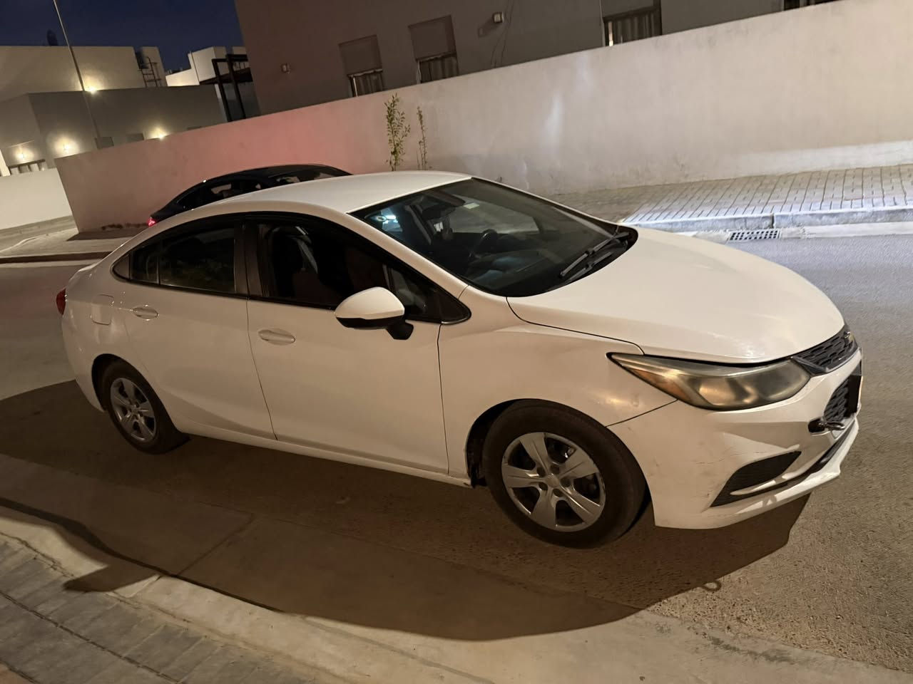 السلام عليكم
شوفرليت كروز موديل 2018 
رقم بغداد 
حادثها جاملغ وشوية من البنيد

مكانها مجمع بدور بغداد
سعرها 90 ورقة وبيها مجال بسيط

+964 781 055 4445
للاستفسار اكثر التواصل وية الرقم


**إذا كنت صاحب هذا الإعلان وتريد حذفه لأي سبب، رجاءا أرسل رسالة إلى الدعم الفني**