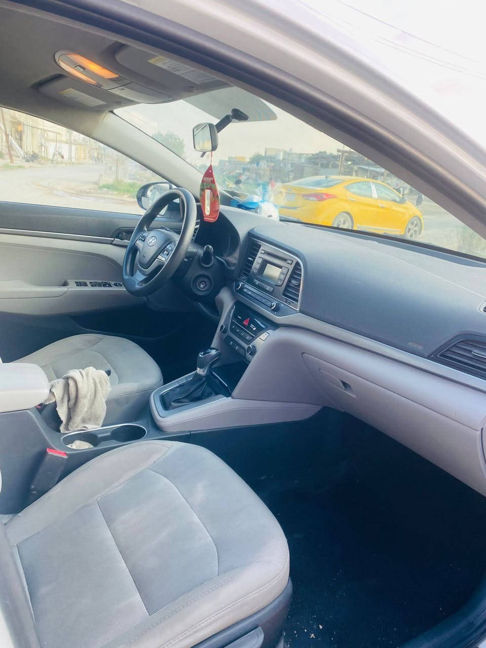 سلام عليكم النترا موديل 17امريكي ضرر جامرلغ مامي فقط بدون دواخل كلش بصيط ول بنيد مصبوغ فقط غيرهاذه مكفوله السياره ايرباكات كلهن سليمه ماشيه 100مكينه كير صدر تخم تاير كله جديد وبشرط رقم ديالي وبسمنه وشرط التحويل عارضيه 120وبيه مجال بصيط مكانه ديالي بعقوبه ***********
