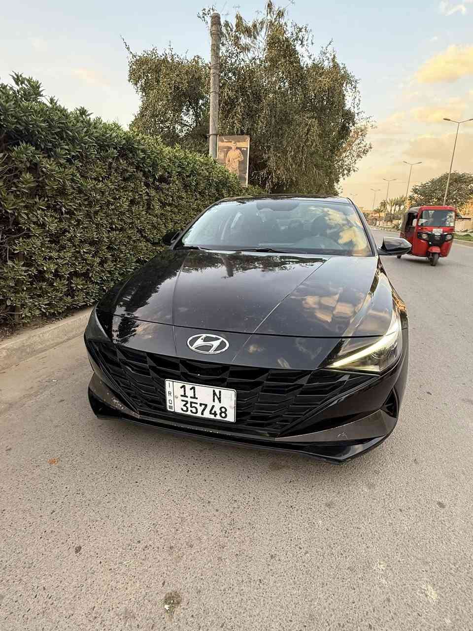 النتره ٢٠٢٣  مكينه ٢٠٠٠
مااشيه ٤٦ميل 
حادثه بس حافت لبنيد فقط 
بدون دواخل شاصي لغد كفاله راديتر بلادي مال شركه
سياره ع وضع شركه خير من الله مكينه كير 
مكاني بغداد 
سعره ١٤٠ وبيه مجال بسيط 
***********
