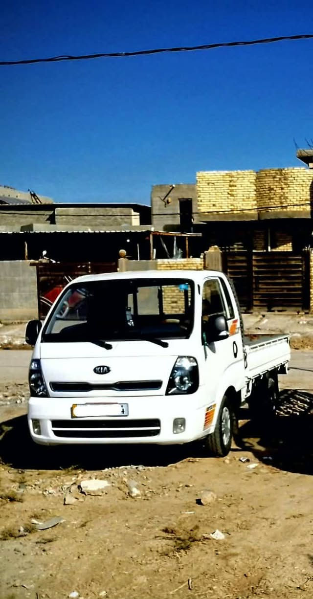 كيا بنكو موديل2018  محرك 2700 بلادي
محرك كير اكسن مكفول
مكفولة من تبديل وضربة  وصبغ
تخم تاير امامي خلفي جدد
رقم  القادسيه مشروع وطني سنوية لغاية 2028
رقـم انـكـلـيزي
تـحـويـل مـبـاشـر ثـانـي يـوم
سعر116$ وبي مجال
مكاني بابل الشوملي
رقم الهاتف ***********
