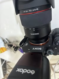 كامره سوني  a7lll عدسه سكما24-70  مستشعر: مستشعر CMOS كامل الإطار بإضا...