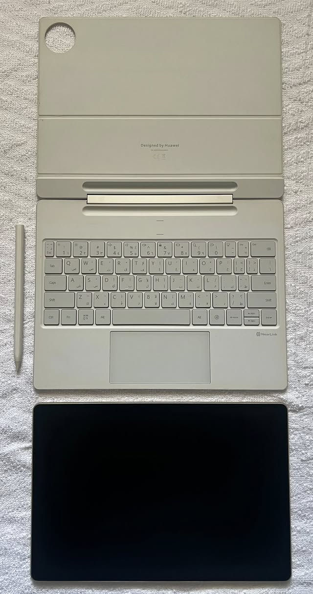 ايباد تابلت هواوي ميت باد برو 12.2 للبيع
Huawei MatePad Pro 12.2 inch
ذاكرة التخزين 512GB
رام 12GB
حجم الشاشه 12.2 inch
الجهاز ما شاء الله جداً نظيف وما ناقصه اي شي مستخدم فقط لغرض المسلسلات والافلام
سبب البيع ما محتاجه لان ما متفرغله ومحطوط على صفحة اغلب الوقت
التابلت يجي وياه قلم هواوي الاصلي وماوس الاصلي وكيبورد وماوس اضافي مدمج مع الكفر وكل هذني موضّحات بالصور
سعر الجهاز 930 الف دينار وبي مجال بسيط للجاد وشراي مكاني بغداد حي الجامعة
رقم الهاتف وبي واتساب:
***********
