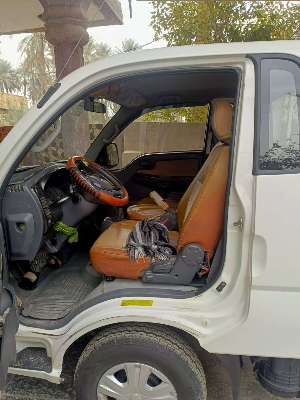 كيا بنكو حمل 2700
مكفولة كفالة عامة اردنية رقم بابل سنوية لل28

السيارة زيروا على ايدي ماشية 130الف .تدفئة شغالة تبريد شغال ثلج.مكان. بابل.السعر(125)وبيه مجال للأستفسار الاتصال عالرقم ***********
