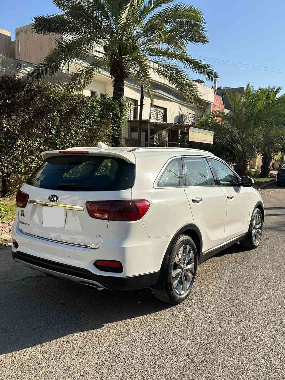 يالله السلام عليكم
سورنتو 20 خليجي اخت الجديدة السيارة مكفول 
لاضربه لاتبديل فقط بيهة قطع بارد

///المواصفات\\\

•6سلندر 3500
•السيارة ( 7 راكب)
•3 قطع تبريد بيانو
•مري شفط
•مقاعد كهربائي للجهتين
•صندوق كهربائي 
•حساسات امامي خلفي
•تحكمات استيرن
•انذار سرعة اذا عبر فوق !!120!!
•بصمة عدد :2:
•شحن وايرلس
•اشاير ترحيب 
•ماشية ؛100؛
•رقم بغداد
————————————————————
السعر:
                                        ::::::::::::245:::::::::::                 
للتواصل👇
                                               ***********

المكان بغداد
رجاءً رجاءً
التواصل بأوقات مناسبة
