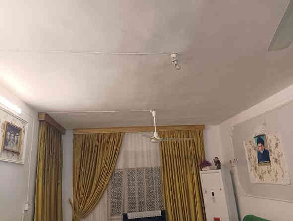 الدر للبيع ابو خستاوي قرب حي صناعي مساحه 230متر سعر 95 بي مجال ***********
