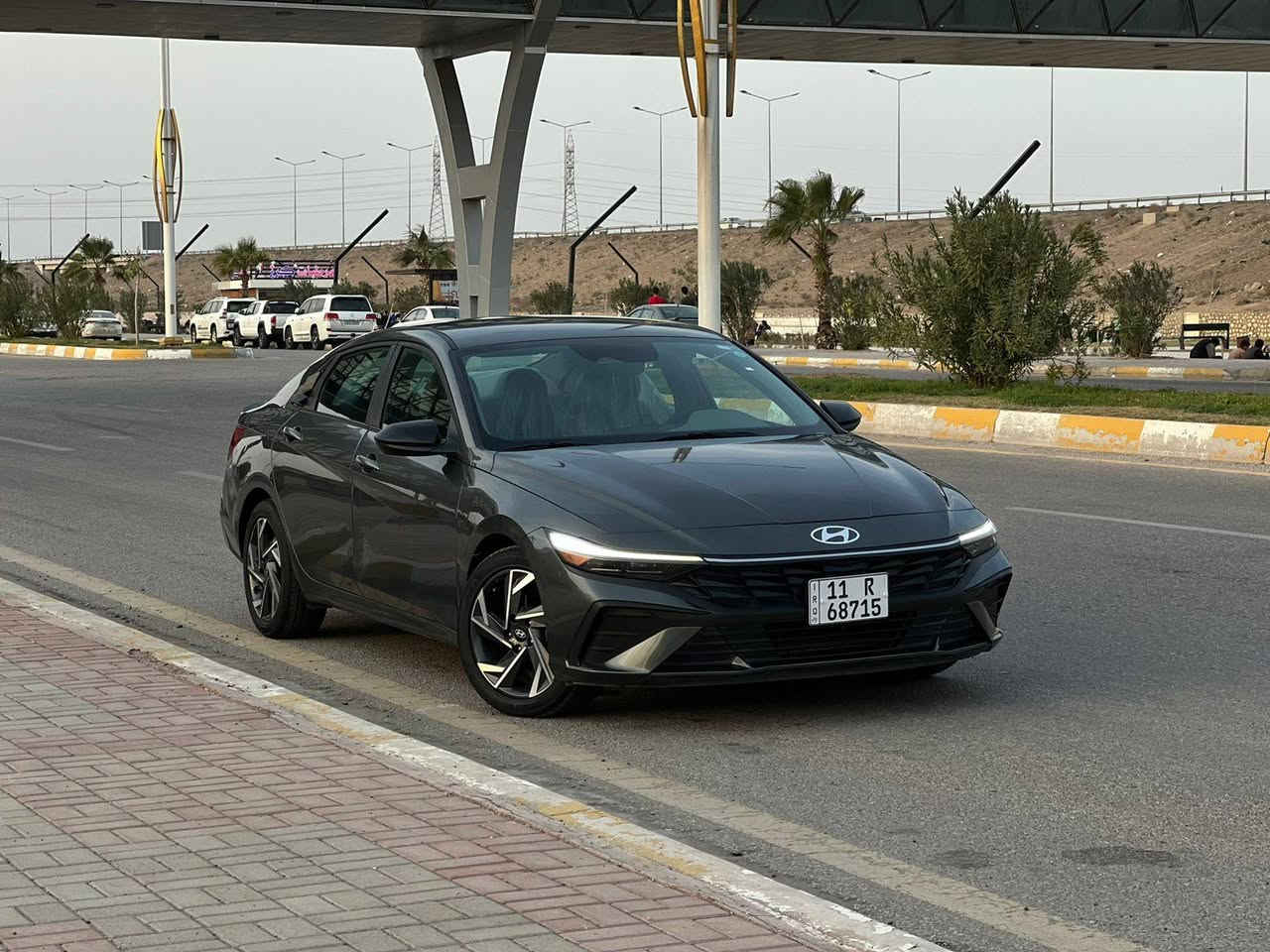 سلام عليكم 
النترا امريكي 2025
سياره حادثها باب وجاملغ مبدلات نفس اللون بلاديات
فحص شرط 
بصمه بيبان اناره ابواب 
تشغيل عن بعد بصمه تشغيل 
دخول ذكي
DRIVE MODE
3 وضعيات قياده 
نورمال وسبورت وسمارت
شاشه تدعم كار بلي 
رادار امامي 
رادار جانبي 
تحديد سرعه 
تحديد مسار 
قياده ذاتيه 
صندوك ذكي 
لد امامي 
لد خلفي
تدفئه كشنات امامي  
كامره خلفيه 360
بدون ايرباك
حادثها موضوح بل صور بجم كبس
 ماشيه ٧٠٠٠ الف
رقم بغداد بأسمي تحويل ثاني يوم 
سعر١٧٠ العنوان بغداد  الدورة 
***********
