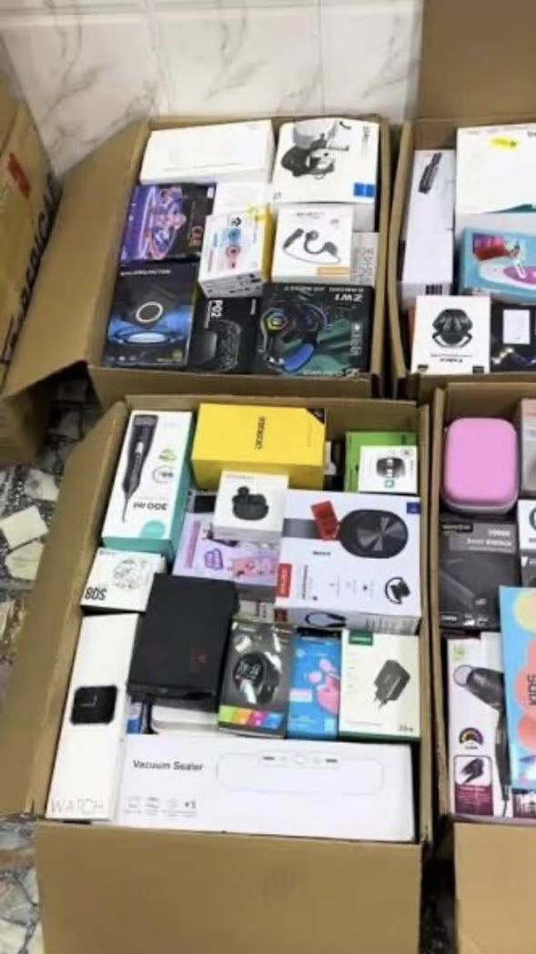 السلام عليكم على بركه الله تم وصول الحاويات الثلاثه من البضائع الامزون والصناديق العشوائيه ودائما وعدناكم بتحطيم الاسعار سيكون عرض الصناديق من سعر 20الف الى 100الف فقط وتوصيلنا موجود على مدار 24ساعه ومتوفر داخل وخارج العراق للحجز والاستفسار اكثر ***********
