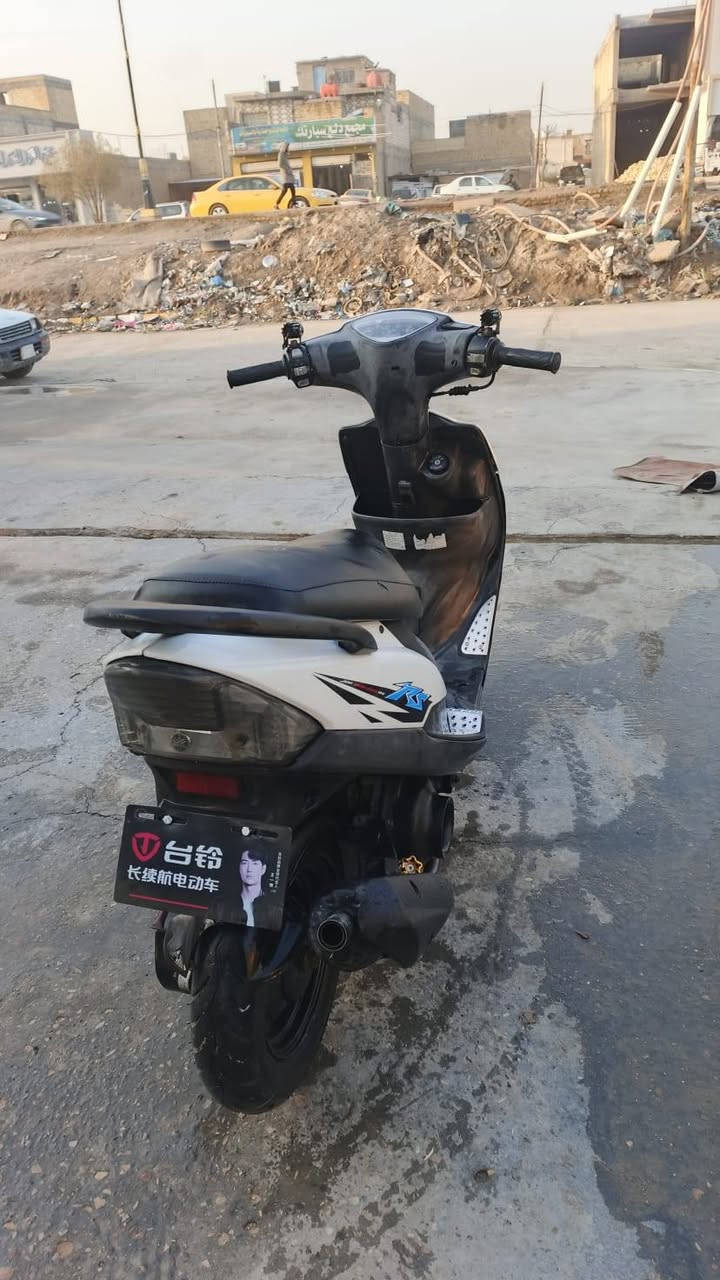 سلام عليكم دراجه ماكس عدله مال رمبه صاله شهر من طالعه مكفوله من طول لطول بلاديه عل وضع شركه نكره سلف اشاير رماش قفل جنطه قفل ستيرن كله شغال مكاني ناصريه قضاء الغراف رقمي *********** سعره قفل 850 ما بيه اي مجال شراي يتصل
