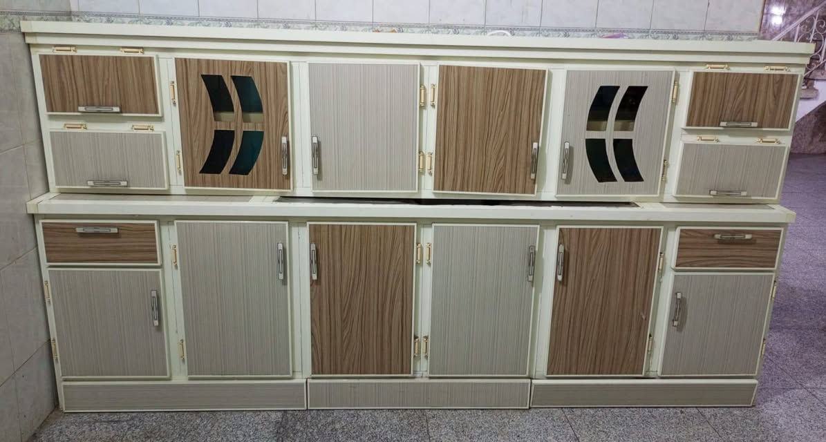 غراض بيت للبيع المكان ياسين خريبط . للتواصل ( ***********)
