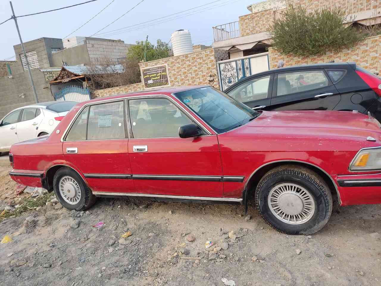 للبيع سيدان يسره بلاد احمر الون موديل 90مكفوله كفاله عامه شركه تبريد ثلج حداديه فول قطرت صبغ مابيهه صبغ الشركه
السعر70مع المجال العنوان الديوانيه رقم الهاتف ***********
