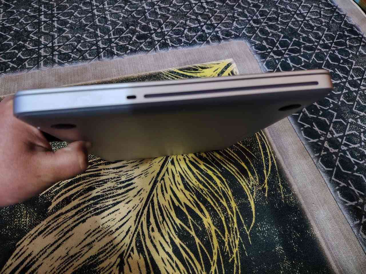 ماك بوك للبيع مستعمل قليل جدا اخو الجديد موضح بالصور نظافتة اذا مو 100% يعني 99%


**إذا كنت صاحب هذا الإعلان وتريد حذفه لأي سبب، رجاءا أرسل رسالة إلى الدعم الفني**