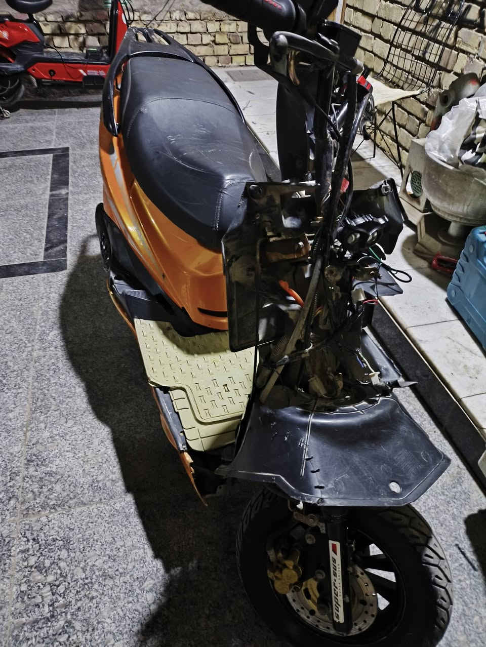 دراجه سكنس صيني شغاله شلعه قويه نعمه مكان ميسان جمعيات سلف شغال هندر شغال سعر 250وبيه


**إذا كنت صاحب هذا الإعلان وتريد حذفه لأي سبب، رجاءا أرسل رسالة إلى الدعم الفني**