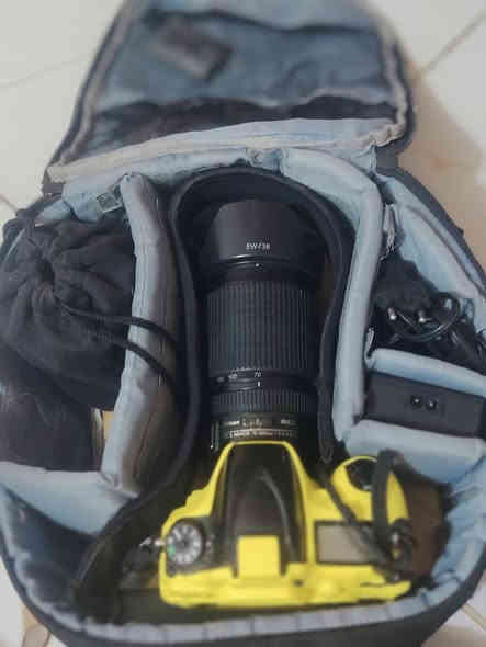 للبيع نيكون 610 فول فريم مع عدسة 70-300 فول فريم
الملحقات 
بطاريات عدد 2
جيلاتين عدد 2 اسود واصفر
ناقل عدد 3 
رام. 64 
ستاند
حقيبة ضهر مقسمه
حزام
شاحنه 
واتساب ***********
***********
علق وادخلك خاص
