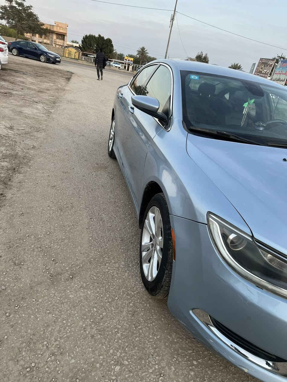 سلام عليكم
كلايسلر c200.     2015
السياره كدامكم نضافة مفوله وتجي بنفسك وتشوف 
مواصفات كامله عدا البانوروما 
تبريد تدفئه 
منضومه زنون كامله ب300الف 
گير محرك مكفولات لاتنقيص لاتبخير لافتح 
حادثها جانبي باب وجاملغ من امريكا 
وهذا رقمي للتواصل ***********
