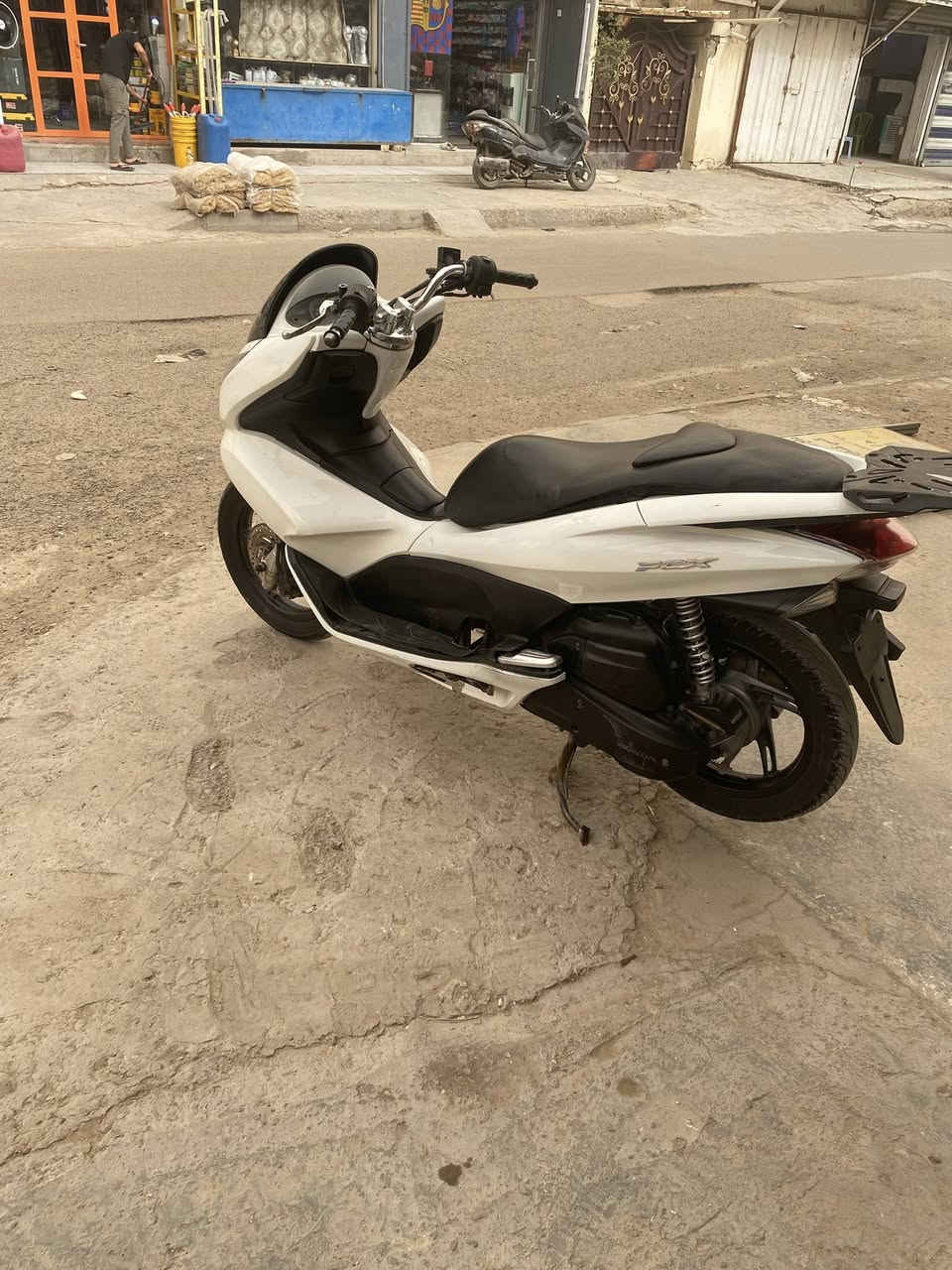 دراجه بسي اكس للبيع السعر 850 

‭0776 520 3669‬
