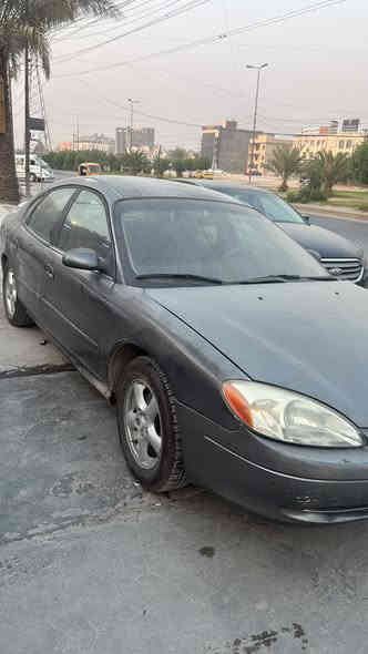 فورد تورس ٢٠٠٢ السيارة جاهزه و عضمتها نضيفه ما بيها اي عيب بس الگير عندي بي تأخيره خفيفه بل رابع مكينه بيها مال كصه جديده السيارة رايدها ب ٣٨ للاستفسار الاتصال ***********
