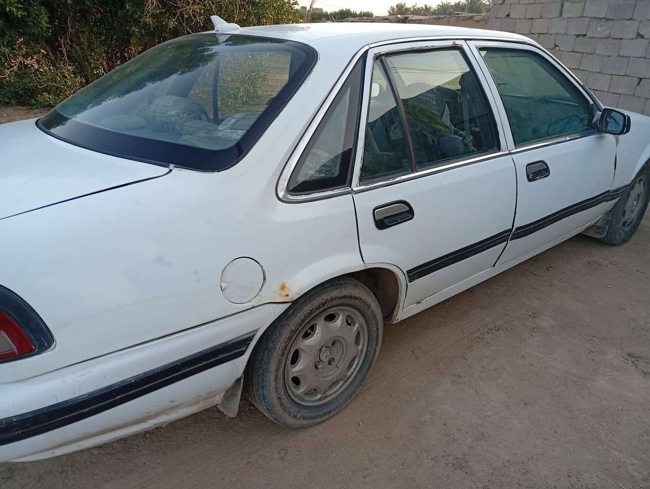 سلام عليكم سياره دايو برنس مكينه وكير مكفولات 
سنويه صاقطه 
حداديته تعبانه
كهربائيات نص ونص 
سعره 22 ورقه وبيه مجال قليل
مكاني قلعه سكر صوب بني اركاب 
*********** اتصال
