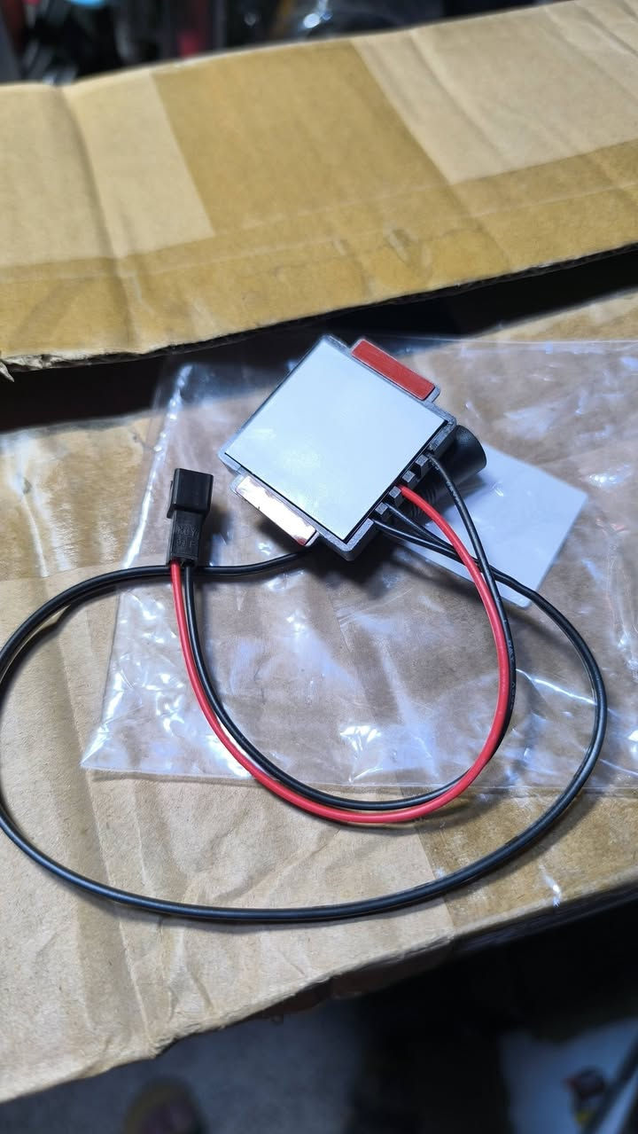 هذا المنتج عبارة عن مستشعر ومفتاح لمس ذكي (Touch Sensor Switch) متوفر كمية منه
يُستخدم هذا المفتاح الإلكتروني بشكل أساسي للتحكم بإضاءة الـ LED المخفية في مرايا الحمامات والمطابخ، ومرايا التجميل، والأثاث الذكي...
ادخل للصفحة وشوف شنو الي يعجبك حتى توصيل واحد ...تواصل خاص واتساب ***********

