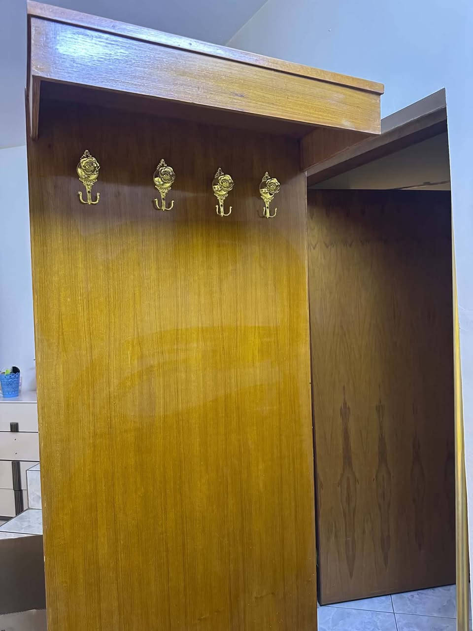 السلام عليكم عندي ميز تواليت وكومديات اثنين وزاويه صاج عراقي اصلي كلش نظيفات عارضتهم كلهم بسعر 75 الف وبيهم مجال بسيط مكاني بغداد سبع ابكار قرب سوك السمكه


**إذا كنت صاحب هذا الإعلان وتريد حذفه لأي سبب، رجاءا أرسل رسالة إلى الدعم الفني**