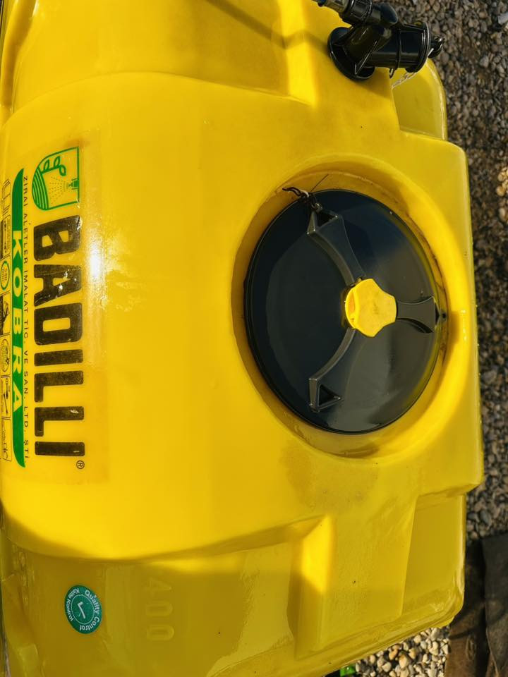 السلام عليكم للبيع مرشه ترس من فوك حجم (400) لتر مشتغله شي بسيط جدآبوضع الزيرو مكفوله من جويت لحيم وشرط عل فحص داخل المعرض اوخارج المعرض + مرشه حجم (600) لتر سلايت عرض جناح 16 متر شرط النظافه وعل فحص العنوان واسط الزبيديه للستفسار اتصل ***********
***********
