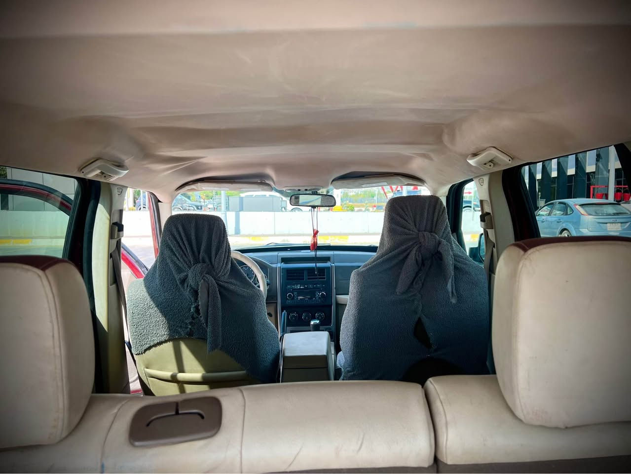 Jeep Liberty 
مۆدێل ٢٠٠٨ 
بڕاوەی پێشەوە 
بێ دەعم و سەیارەیەکی زۆر جوان 
دەبڵ ئەکسل 
٤ تایە و ویلی تازەی لەسەرە 
گێڕ و مەکینە بە شەرت 
٤٣ گەڵاو مەعامەلە 

*********** السليمانية, العراق
