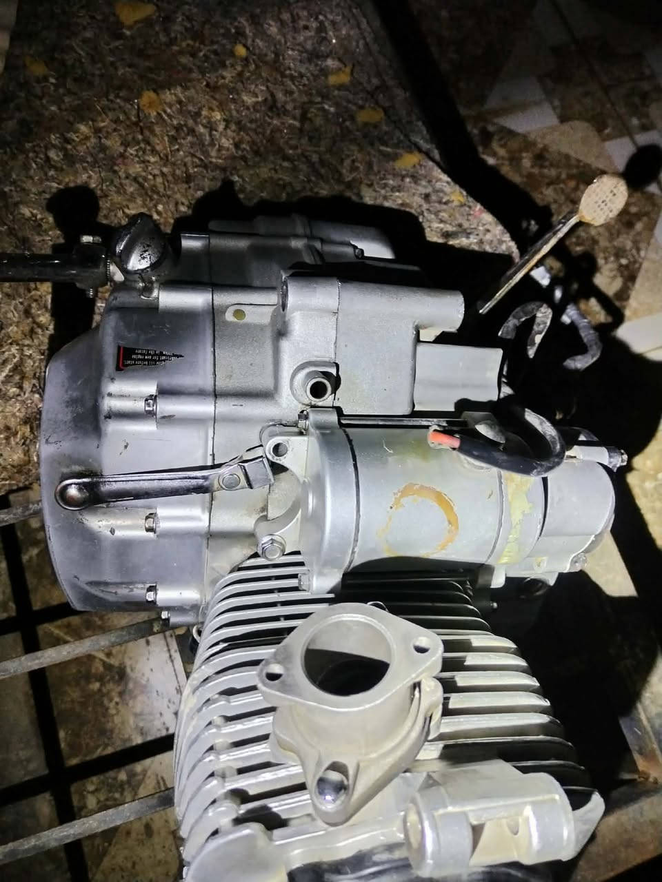 اسلام عليكم محرك سيفان مديل 2021 باب اول شغال سلف شغال صوت اخرس فقط يعوزو قاعدة مال تبريد السعر خاص او الاتصال على الرقم ***********
