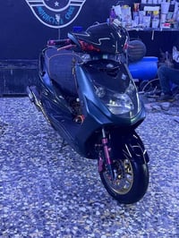 ياباني • مكينة قوية • كاربونات