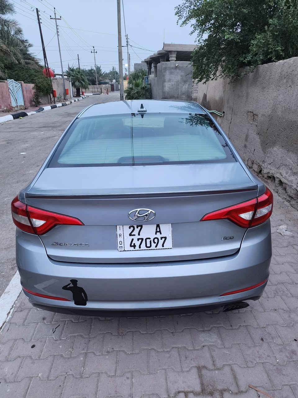 سوناتا موديل 2015وارد امريكي ضرر جاملغ بارد وبنيذ مصبوغ فقط الباقي كفالة  گير ومحرك مكفولات رقم ذي قار نگليزي راعيها بالبصرة حاضر للتحويل مكان السيارة البصرة قضاء القرنة 
السعر 115 الاتصال ***********
