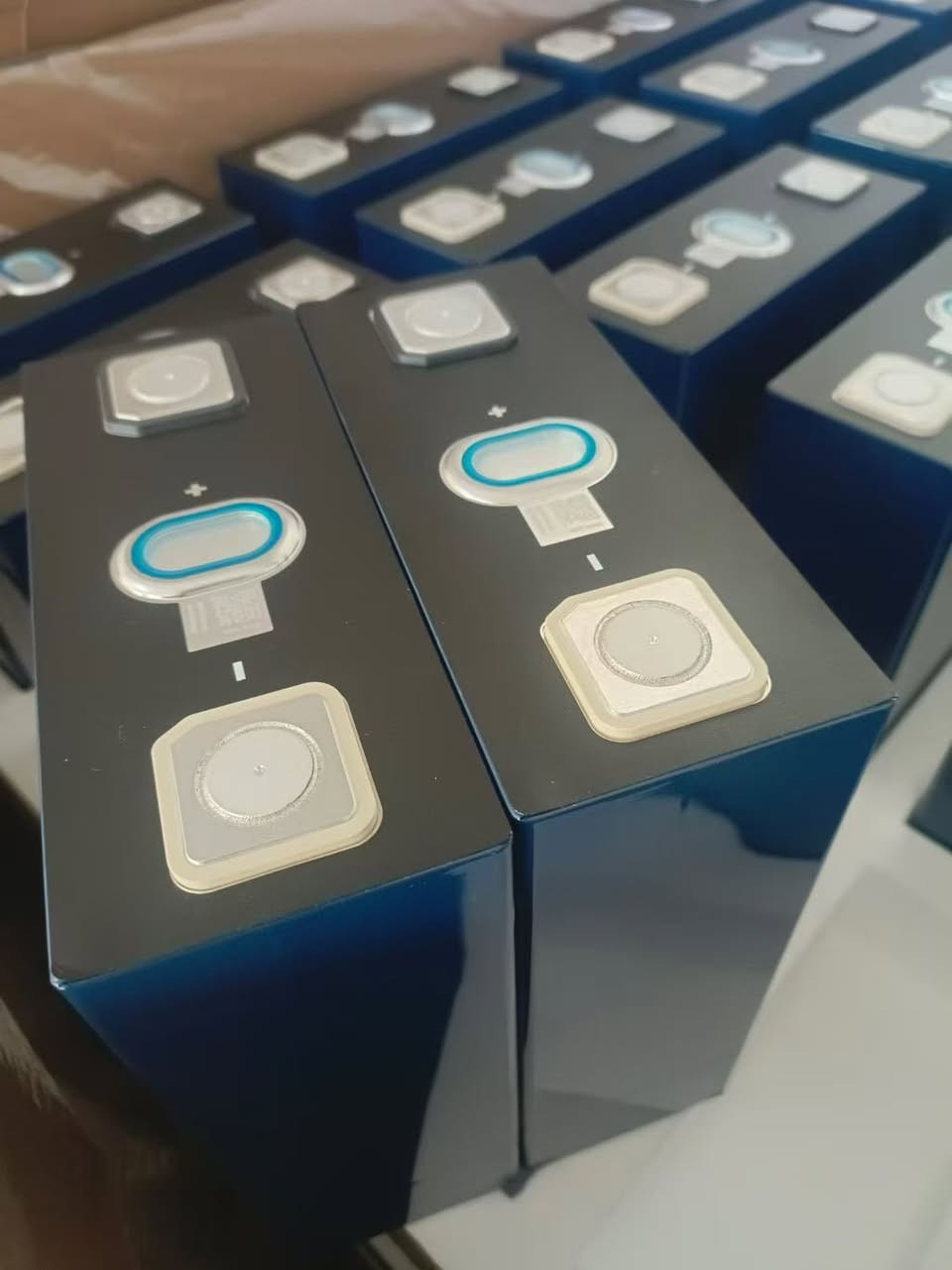 Wholesale export brand-new A~REPT 314Ah ~latest date in April;8000 cycles.
 #EVE #battery #cell
＃LiFePO4 #Batterycell #EnergyStorage #SolarEnergy #EVbattery #RenewableEn #B2B #SourceFactory #OEMCustom #HomeEnergyStorage #SolarInverter  #factorywholesale #battery #wholesale #inverter #lfp #lifepo4battery #lfpbattery #Wholesale #exit #Powersupply 
#Factory #Pouchcell


**إذا كنت صاحب هذا الإعلان وتريد حذفه لأي سبب، رجاءا أرسل رسالة إلى الدعم الفني**