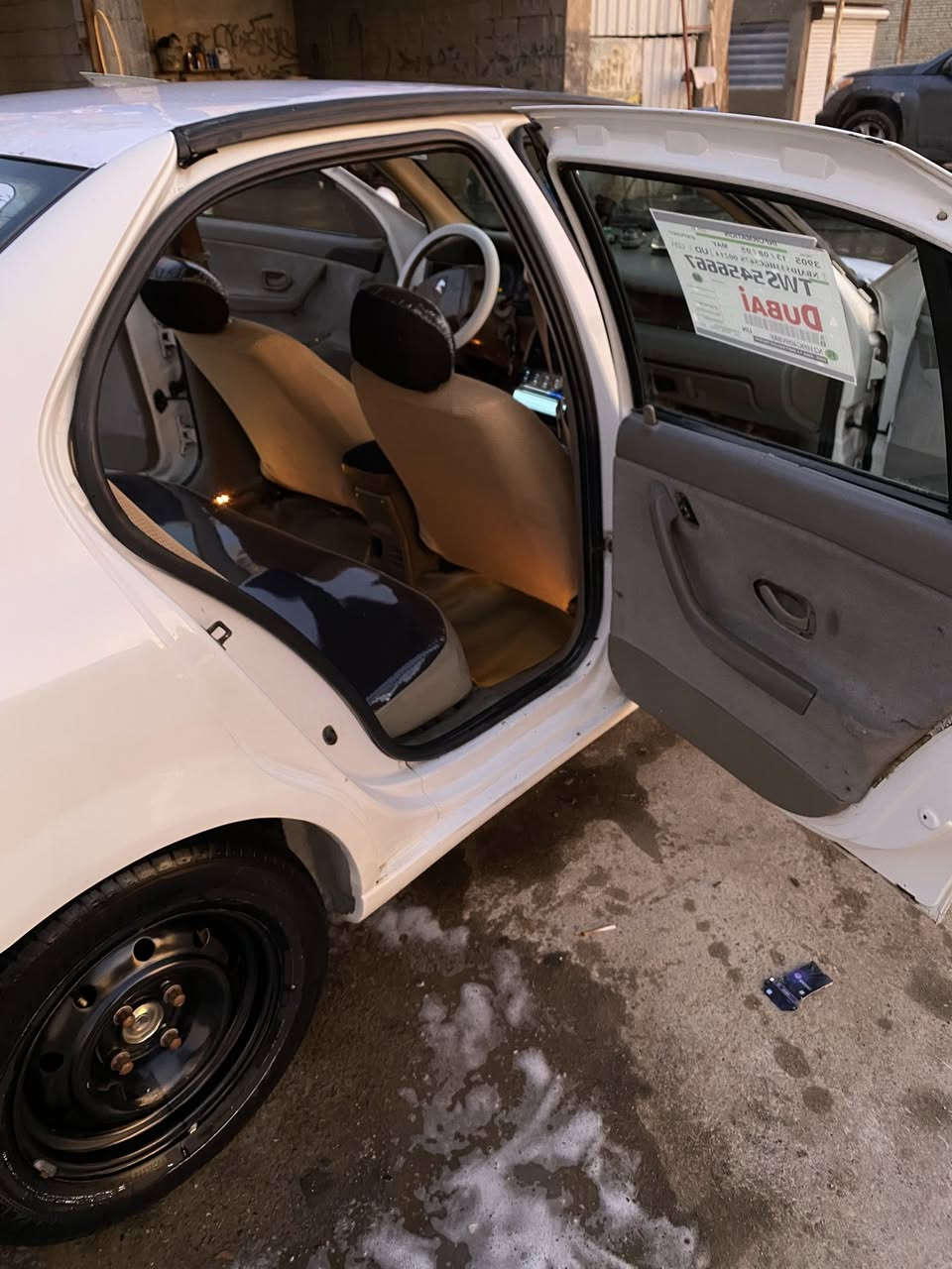 سلام عليكم سمند ٢٠١١
سياره نصبتها حلوه 
كير ومكينه جدد 
شاشه سستم سماعات واير دمام مربوط نقص دمام بصندوك 
تخم تاير جديد 
سياره حلوه 
تدفئه تبريد 
دوشمه جديده 
حماوه صفر 
ترايك مال زيرو 

مكان بغداد 

***********
