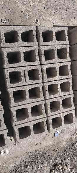 يوجد بلوك (قلاب)درجة اولى طريق الباوية سعر(1000) بلوكة  ب450 الف مطروح بالمعمل توصيل كافة مناطق  ديالى وبغداد  للتواصل عل الرقم أو الوتساب ***********
