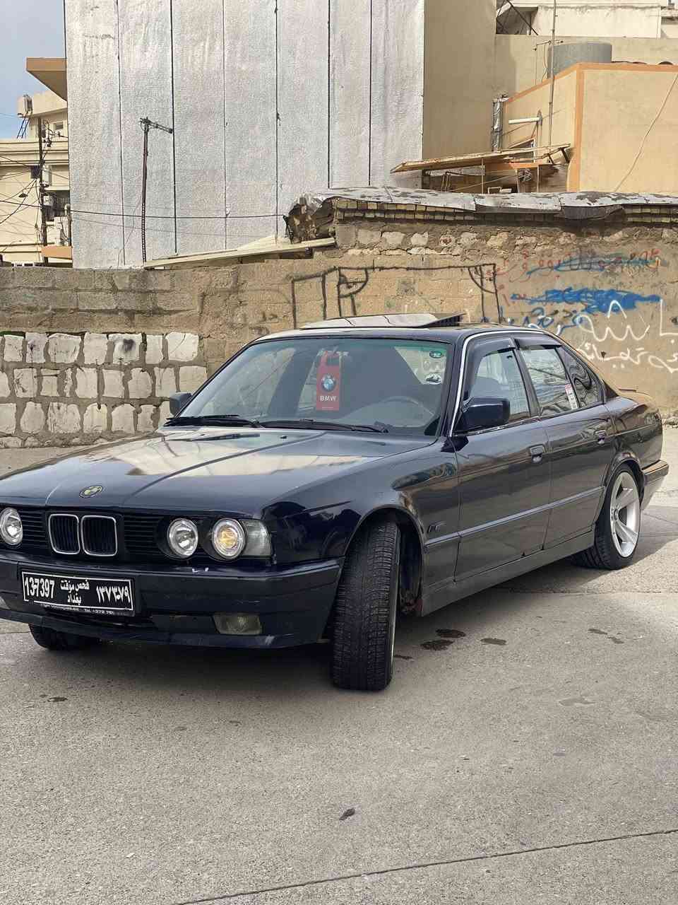 bm 525i گێر عدی مەکینە دیجیتاڵ
ماشەڵە لەهەیکەلیوو هاڵمەتی 
ئاڕم بلاستیکی سلێمانیە 
مەکینەکەی بەو شەرتە ئەفڕۆشم کێتان پێ وەستایە بێتە سەری
هەر چرکەیەکوو ١٠٠$ ببڕن 
ماشەڵای لێبێت مەکینەی بەشەرتی هەزار وەستا ئەفڕۆشم
٤ ویلی سپڕتی لەسەرە بەس ویلاکانی بەیایی ٢ گەڵایە 
یتر کارەباییو گيچوو داردو بەردی بەشەرتە
سعرەکەی بەس پارەی هەیکەلەکەیەتی
خۆتان وەرن وەکیلی هەموو شتێکی بن
سعریشی ٢٩ وەرەقە قفڵ قفڵ یەتی
وەکو وتم ٥٢٥ ئای دیجیتاڵەو ئاڕم پلاستیکی سلێمانیە پارەی علوجێکە
شوێن سلێمانی
0774 152 24 08
ئادمین♥️
