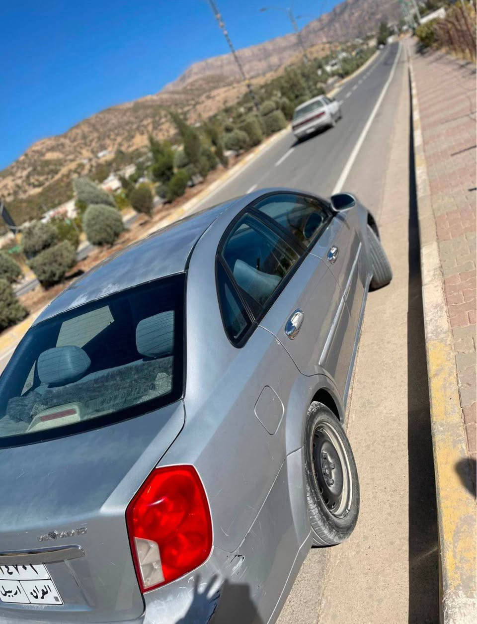 ئۆپترای ٢٠٠٩   سێ پارچەی  پێشی بۆیاغە بێ ناوگرتن  سەنەوی  یەک ساڵە بەسەر چووە گێڕ و مەکینەی بەشەرت یەک دینار مەسرەفی تێدا نیە ناونیشانی سەیارەکە لە ناحیەی بالیسانە  نرخی ٦٢ مەجالێکی برایانە ڤایبەر و واتس ئەپ 
*********** رانية, السليمانية
