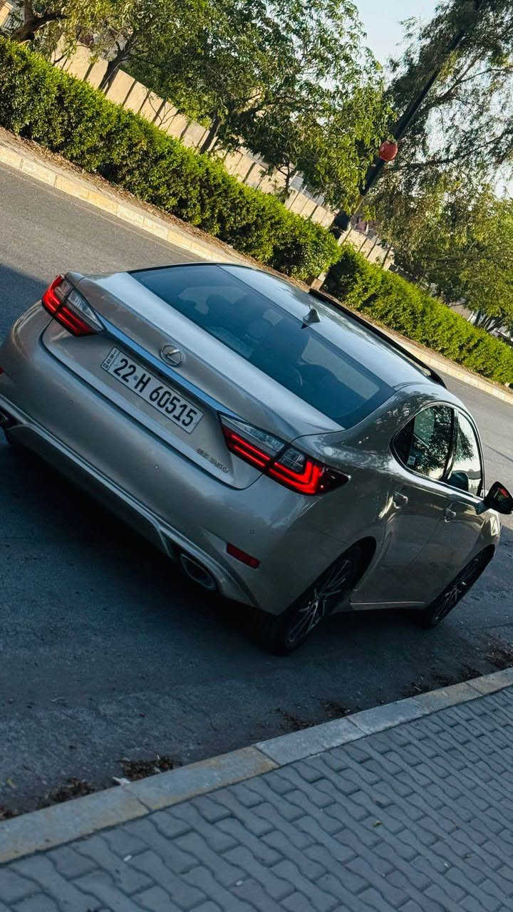 � للبيع أو المراوس – لكزس ES 350 موديل 2017 🚗

سيارة فاخرة بحالة ممتازة جداً، تجمع بين الراحة، القوة، والأناقة، ومناسبة للاستخدام اليومي والسفر.

بدون ضرر بدون دواخل بدون ارباك فقط بيها كلير من امريكا 4 قطع فقط رش بدون معجون بدون تصليح نهائياً

✨ المواصفات والمميزات: فول مواصفات 1/1 بصمات متعددة حركية ولمس حتى التشغيل

🔹 محرك 3.5 لتر V6 اقتصادي وقوي، نفس محرك الأفالون.
🔹 ناقل حركة أوتوماتيك سلس.
🔹 أنظمة قيادة متعددة: Sport – Normal – Eco.
🔹 تشغيل بصمة ودخول ذكي بدون مفتاح.
🔹 مثبت سرعة.
🔹 شاشة كبيرة مع نظام ملاحة (GPS).
🔹 كاميرا خلفية وحساسات أمامية وخلفية.
🔹 فتحة سقف كهربائية.
🔹 نظام صوتي فاخر.

💺 الداخلية:

* دواخل لونين بيج وقرميدي.
* مقاعد جلد فاخرة كهربائية كاملة.
* ذاكرة للمقاعد.
* تدفئة وتبريد للمقاعد.
* خاصية المساج للمقاعد.
* تبريد وتدفئة أمامية وخلفية.
* ماوس للتحكم بالشاشة والأنظمة.

💡 التجهيزات الخاصة:

* جميع التجهيزات كهربائية.
* إضاءة داخلية تعمل باللمس والحركة بدون الحاجة للضغط على الأزرار.
* ويل كروم.
* كاميرا دوارة.

🛞 الحالة:

* تخم تايرات جديد.
* الصدر الأمامي والخلفي جديد.
* السيارة نظيفة جداً وجاهزة للاستخدام.

🛡️ أنظمة الأمان:

* وسائد هوائية متعددة.
* نظام ABS للفرامل.
* نظام الثبات الإلكتروني.
* جنوط ألمنيوم أصلية.
* أضواء LED أمامية ونهارية.

📞 للتواصل والاستفسار: [***********]

💰 السعر: [ 177 وبيها مجال]

مكاني ديالى بعقوبة بعقوبة, ديالى
