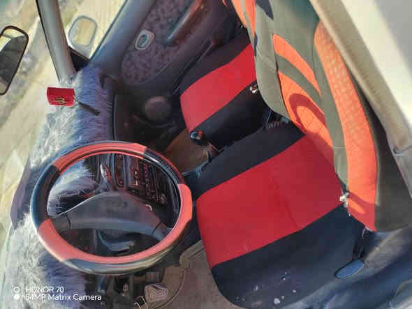 اكسنت موديل 96 للبيع فقط سيارة گير عادي رقم بغداد الجديد شرط التحويل مكينة او  گير شرط اشوفهة ووين مايعجبك اي استفسار خاص او الاتصال 
*********** 👉 واتساب + اتصال مكاني ديالئ الخالص
