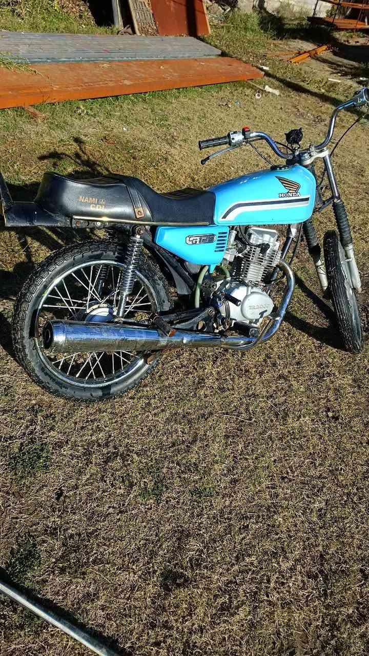 للبيع دراجه كلك مكفولة مكاني كربلاء السعر 400 وبي مجال حك الجايه الرقم ***********
