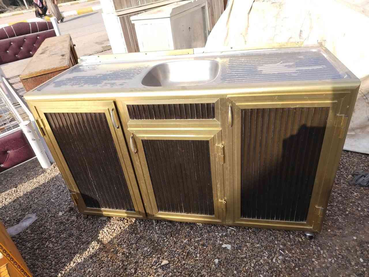 سلام عليكم يوجد كاونترات وسنكات  مستخدم للبيع في قضاء الرمانه الأسعار جدأ مناسبه الاستفسار على هاذه الرقم *********** بي واتساب مفتوح
