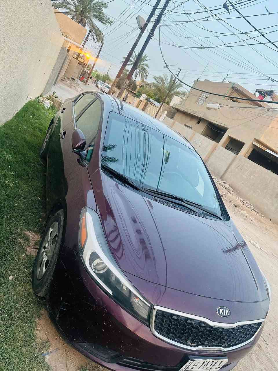 فورتي موديل 17 وارد امريكي حادثه باب السايق فقط بدون دواخل مناقصه شي كير ومحرك وتبريد وصدر وحداديه كله ع البلاد محرك 2000 دوش 
مكاني بغداد المحموديه 
السعر 112 وبيه مجاله 
***********
