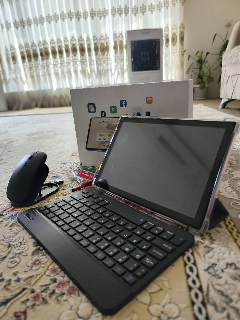 128 gb ram 6 
هەموو شتێکی لەگەڵە کیبۆرد و ماوس و قەڵەم 
نوێیە 
سعری تەنها 85 دار بنديهكان, السليمانية


**إذا كنت صاحب هذا الإعلان وتريد حذفه لأي سبب، رجاءا أرسل رسالة إلى الدعم الفني**