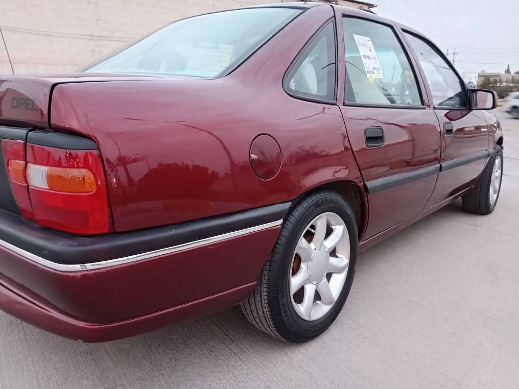 سلام عليكم اخوان. اوبل  موديل ( 1995 ) محرك ( 18 )كير عادي كير و محرك بشرط مابي سرف و بخار صبوغ جديد فقط للجمالية سنوي جديد لحد ( 2031 )هزة جديد سيارة حيل حلوو طايات جديد كهربائيات كل يشتغل صدر جديد كشنات و دشبول دواخل و خارج كل حيل نضيف قفل مركزي جامات كاربائي صقف سلايد فول فول سيارة مال بيت سعر ( 49 ) بي مجال بشرط تحويل ( مكاني كركوك دروازة )
رقم موبايل ***********
*********** كركوك, العراق
