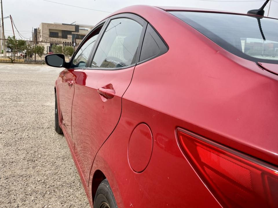 السلام عليكم
أكسنت 2016 وارد أمريكي للبيع أو المراوس حسب القناعة رقم بغداد بأسمي محرك GDI 1600 قطرتين المرغوب 
السيارة كلش حلوه وأحلى من الصور بهواي ونظيفة وما عايزه برغي تريد تحويل تريد وكالة محرك وگير وتبريد خير من الله 
السعر 105$ وبيها مجال حگ الجية 
*********** / *********** مكان السيارة الديوانية
