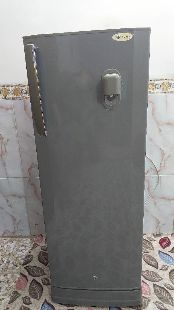 ثلاجه للبيع الحجم الوسط الارتفاع متر ونص نضيفه مداخلة تصليح مكاني الحلة


**إذا كنت صاحب هذا الإعلان وتريد حذفه لأي سبب، رجاءا أرسل رسالة إلى الدعم الفني**