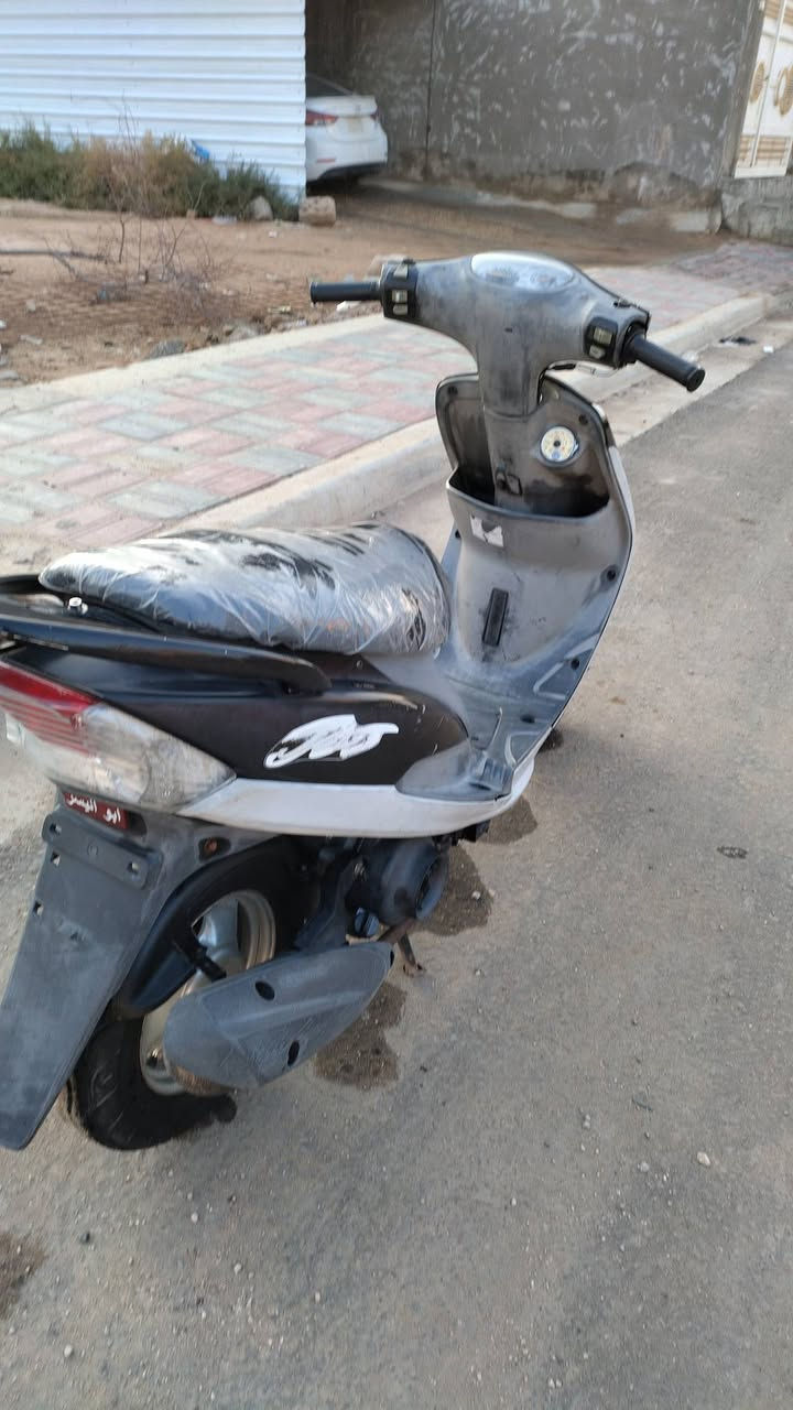 السلام عليكم ماكس منغولي للبيع مامفتوحه شلعه معدل تخبل السعر 750 وبيها مجال مكاني كربلاء طوريج ***********
