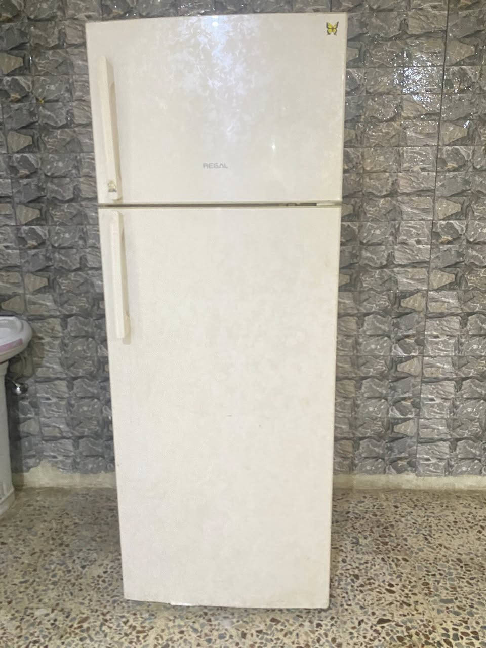مساء الخير بنات عندي هاي الثلاجة اريد ابيعها عوزها غاز بس مستعجله على بيعتها لان نريد نشيل السعر ٥٠


**إذا كنت صاحب هذا الإعلان وتريد حذفه لأي سبب، رجاءا أرسل رسالة إلى الدعم الفني**