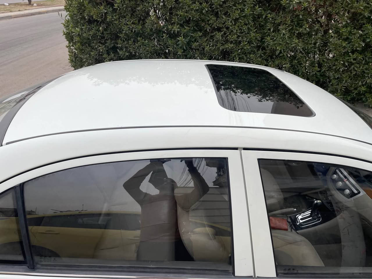 سلام عليكم ليفان 2013
مكفوله كفاله عامه مطلقه 
رقم بغداد نكليزي ب اسمي مصفره غرامات تحويل ثاني يوم 
سياره جاهزة عله اخر حبايه عله وضع الشركه
ماشيه 29 الف❤️‍🔥
كير اوتو ❤️‍🔥
محرك 1500 بلادي ❤️‍🔥
نضام ECO ❤️‍🔥
تبريد ثلج
تدفئه 
شاشه كار بلي 
صدر 96‎%‎
تايرات 95‎%‎ 
فتحه سقف 
رقم مميز 25125
بغداد شارع فلسطين 
***********
اتصال فقط بغداد, العراق
