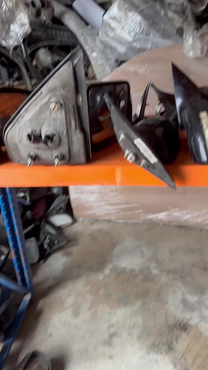 القطعة 30 الف زوج 60 الف  توصيل لكل العراق 5 الف
للحجز واتس اب ***********
